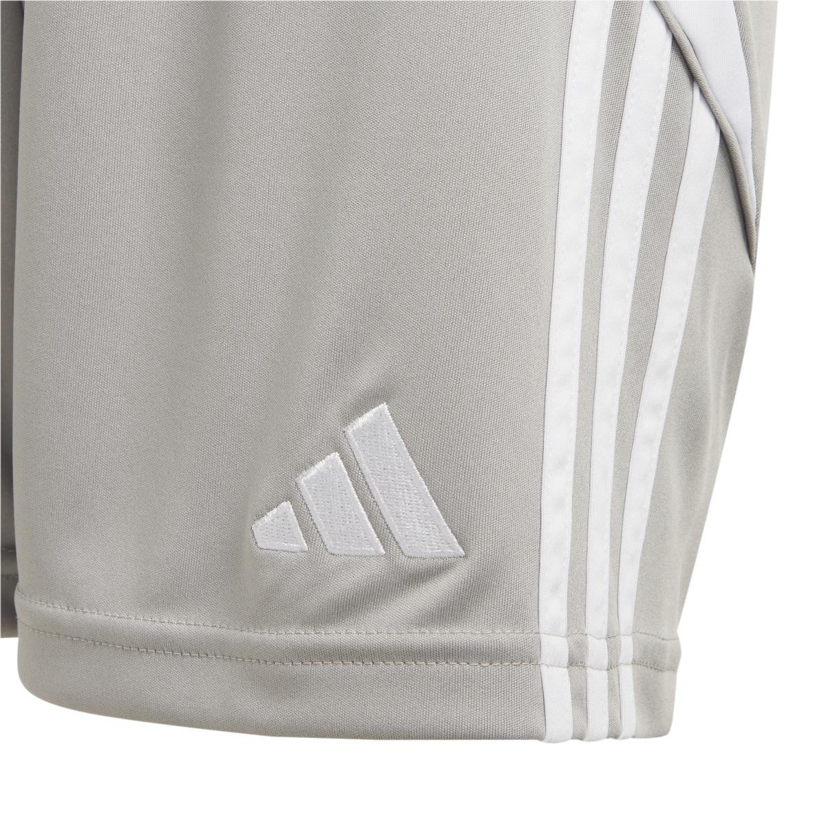 product/a/d/adidas_it2408_6_apparel_photography_detail_view_3_white.jpg