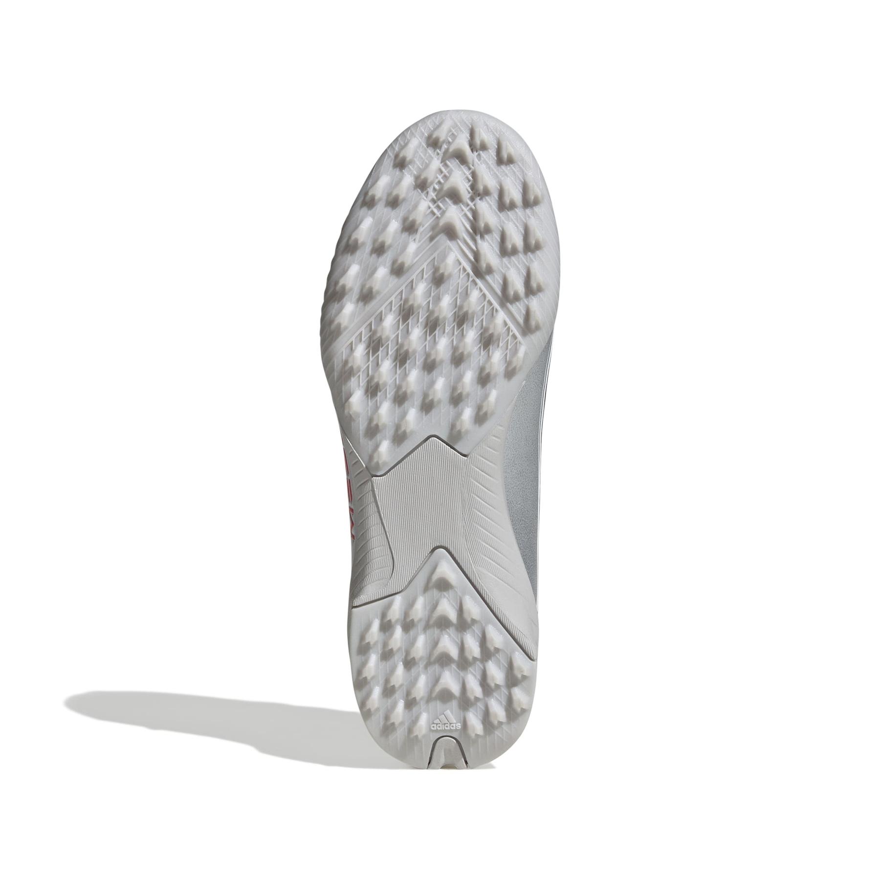 product/a/d/adidas_jp7456_3_footwear_photography_bottom_view_white.jpg