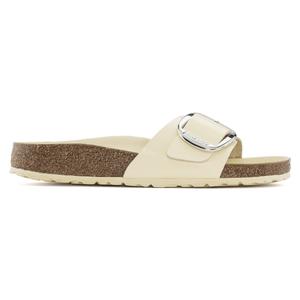 1024173-1024228-pantoletten-f-r-damen-birkenstock-madrid-big-buckle-natural-leather-patent-high-shine-butter