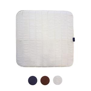5901199-09-paar-abgesteppte-unterbinden-fur-pferde-daslo-45x45-blau-tu