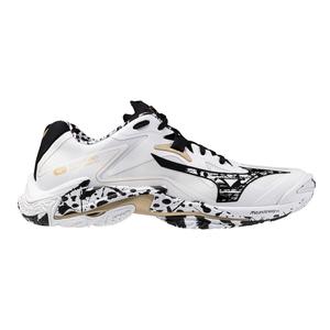v1ga240041-hallenschuhe-mizuno-wave-lightning-z8-white-black-gegold