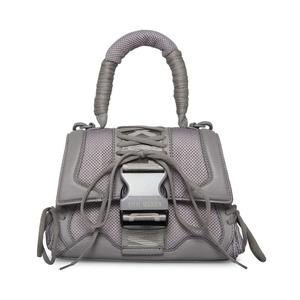 sm13000896-04005-gry-damenhandtasche-steve-madden-diego-grau-tu