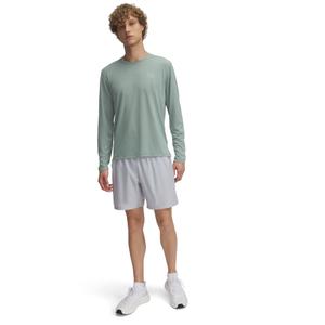 1382620-012-shorts-under-armour-launch-grau-mod-weiss