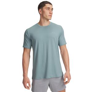 1383973-323-dehnbares-unterhemd-under-armour-vanish-energy-serpentine